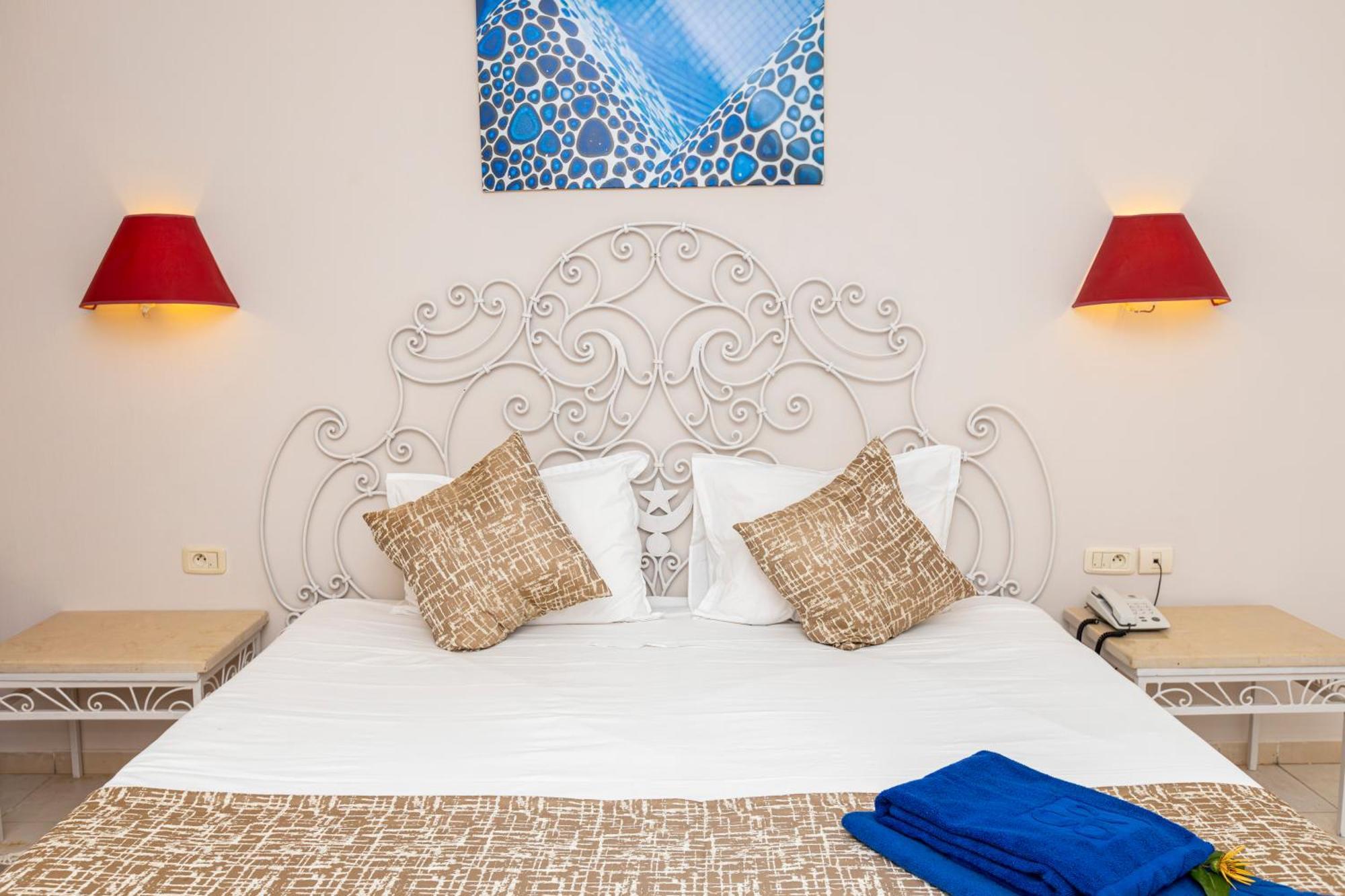 Le Petit Palais Djerba & Spa 乌姆苏克 外观 照片